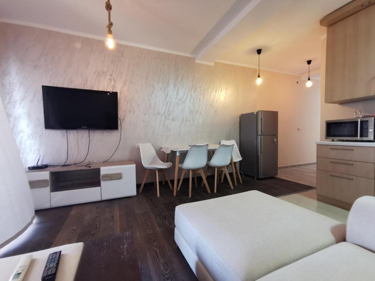 באר Holiday Home Kalicanin מראה חיצוני תמונה