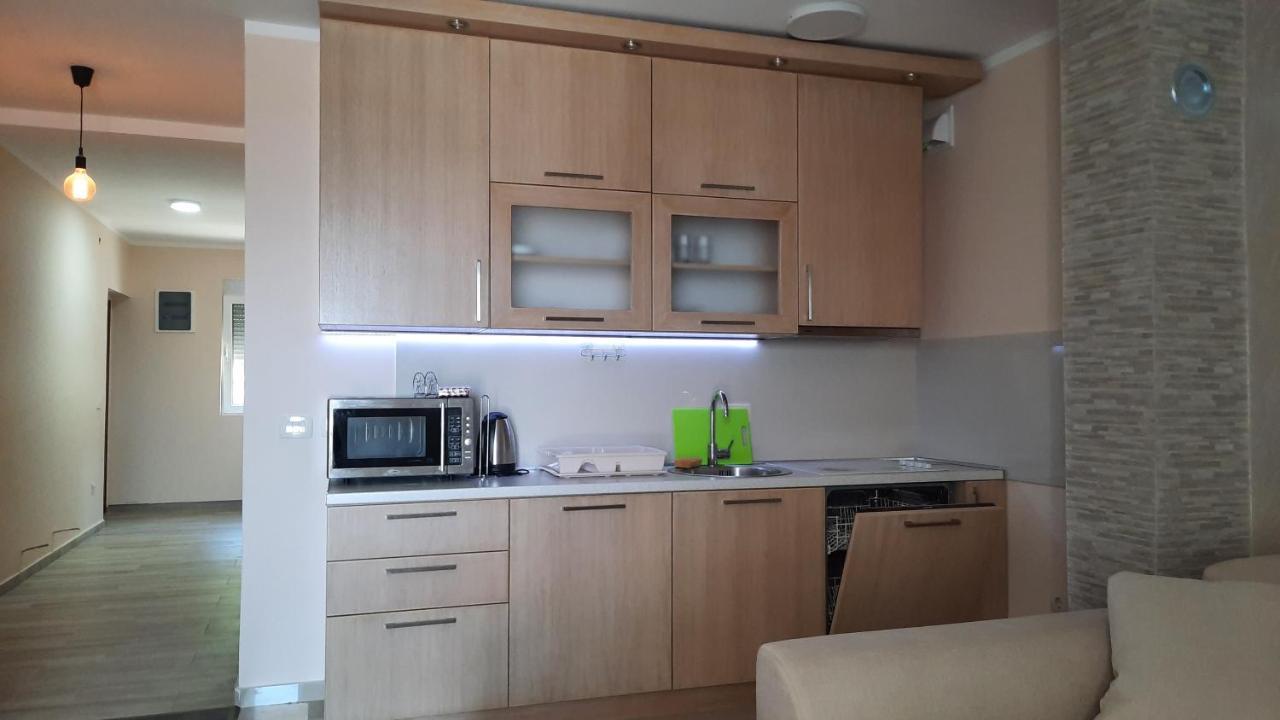 באר Holiday Home Kalicanin מראה חיצוני תמונה