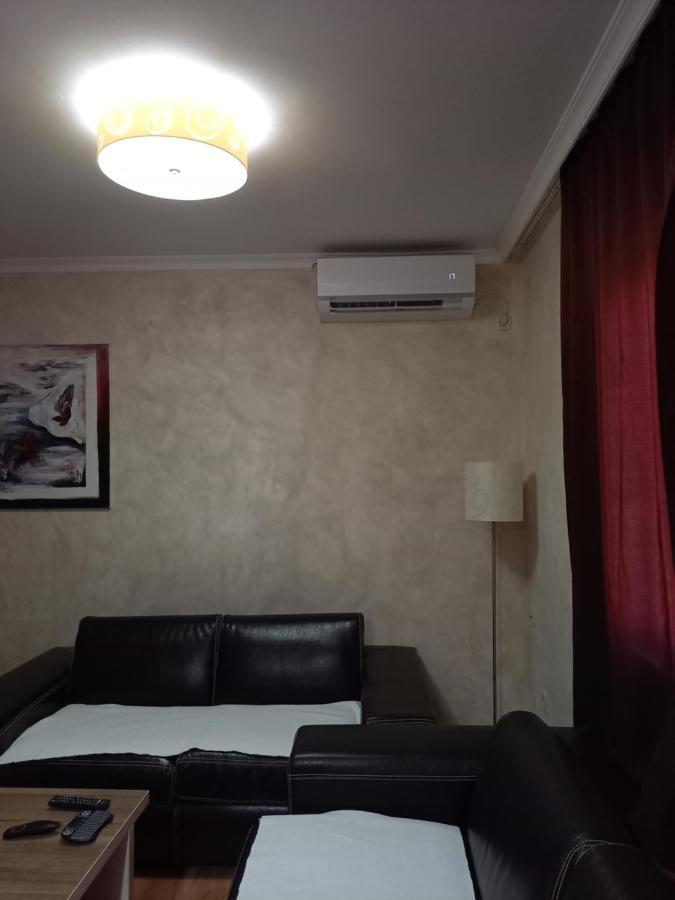 באר Holiday Home Kalicanin מראה חיצוני תמונה