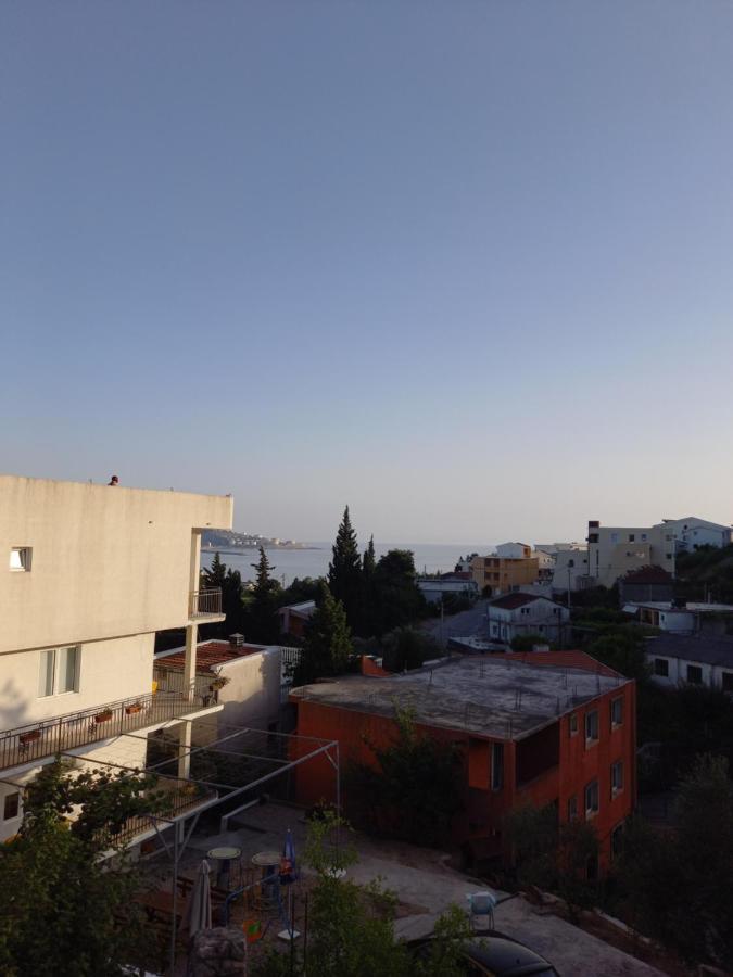 באר Holiday Home Kalicanin מראה חיצוני תמונה