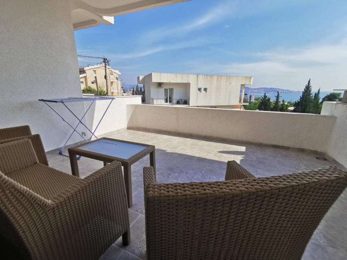 באר Holiday Home Kalicanin מראה חיצוני תמונה
