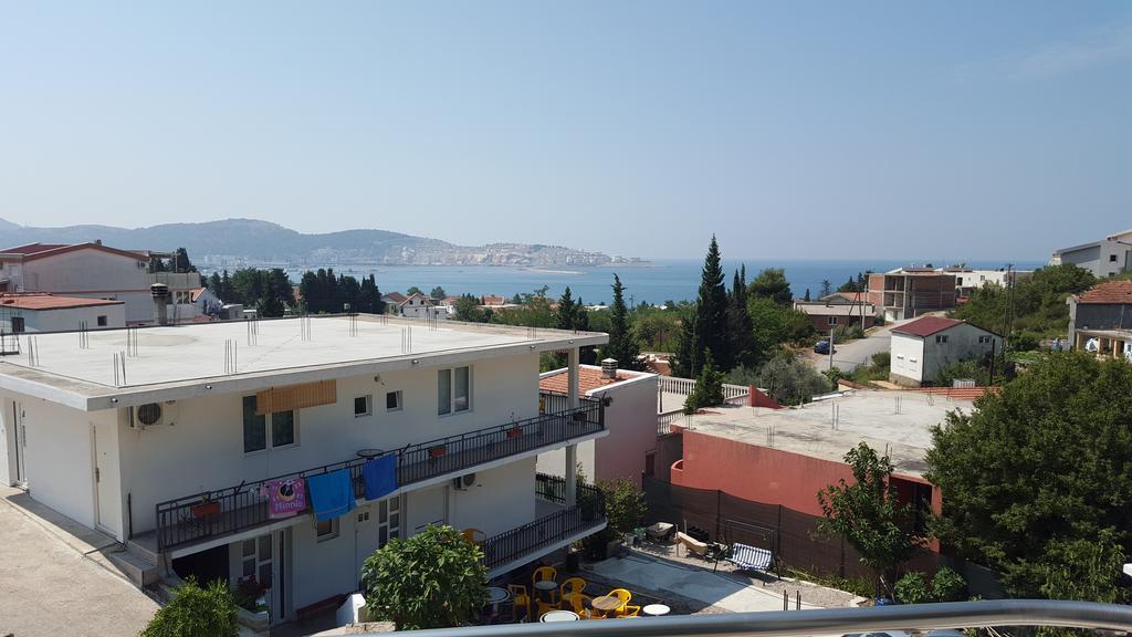 באר Holiday Home Kalicanin מראה חיצוני תמונה